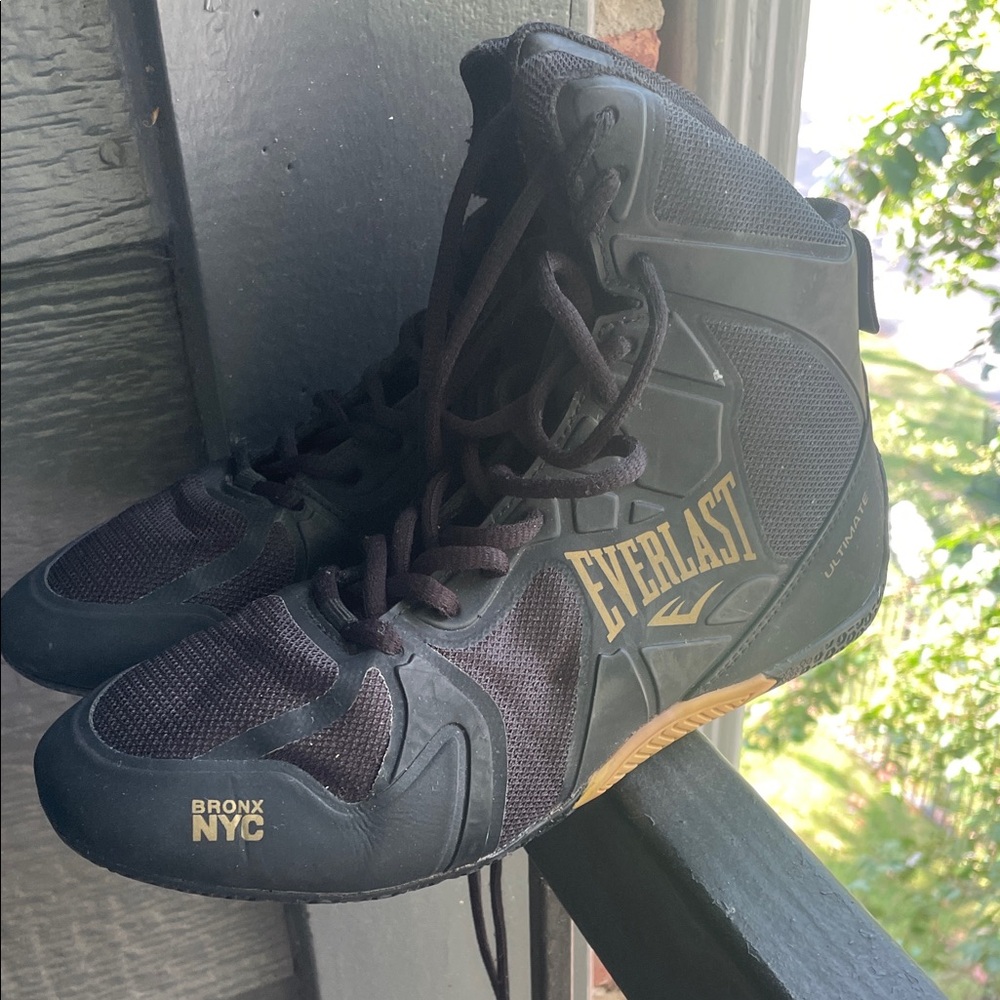 Everlast Men's High-Top Black and Gold Sneakers